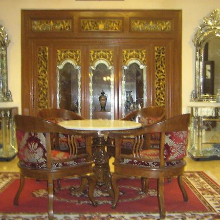 Hotel Laweyan Solo Екстер'єр фото